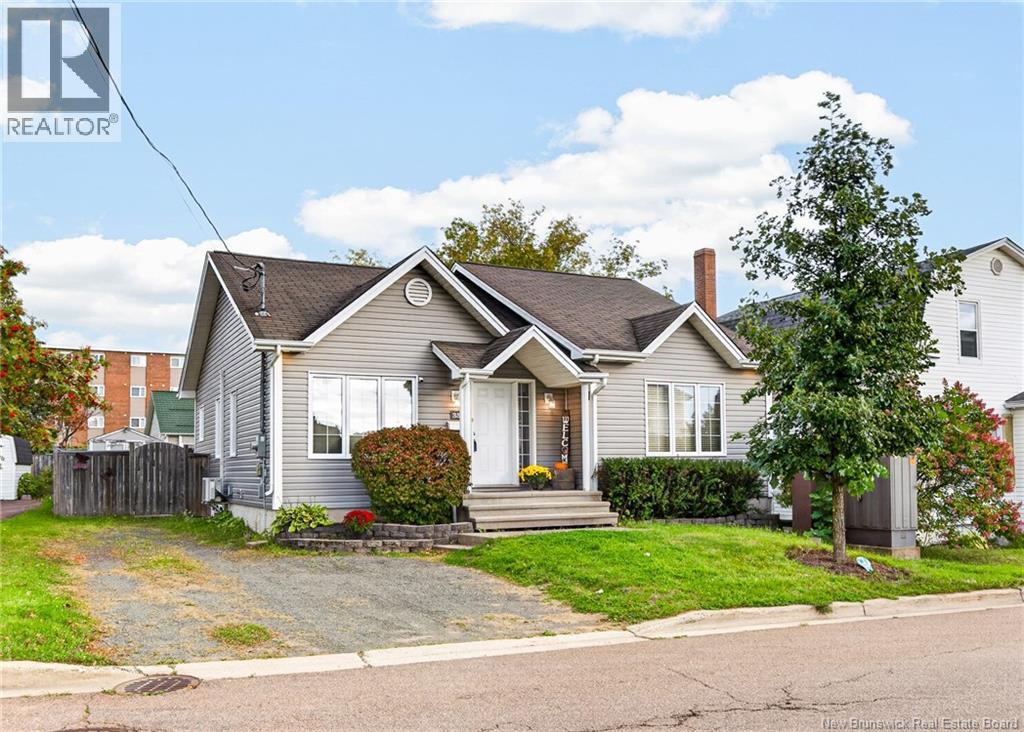 35 Kirkwood Drive, Moncton, New Brunswick E1A 4G8 - Photo 1 - NB148367