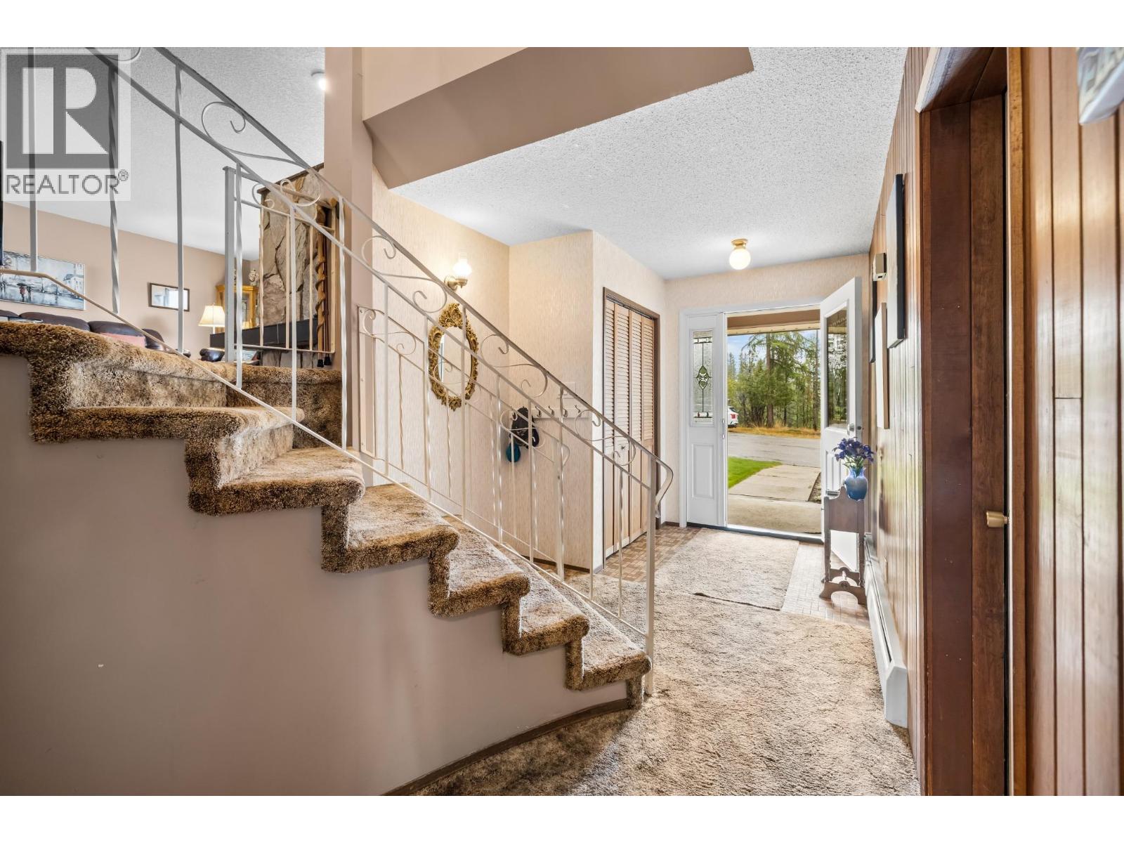 436 Alpine Crescent, Kimberley, British Columbia V1A 3B4 - Photo 5 - 10401611