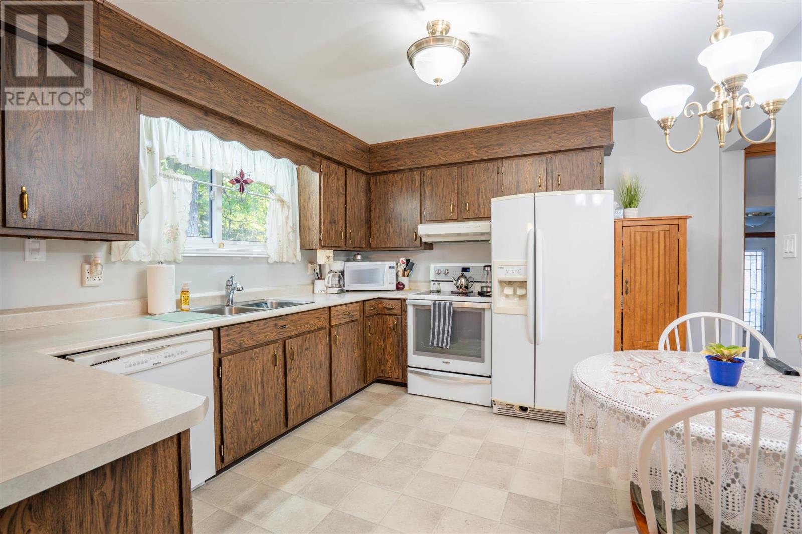67 Rush Ave, Sault Ste. Marie, Ontario P6B 5N9 - Photo 4 - SM262651