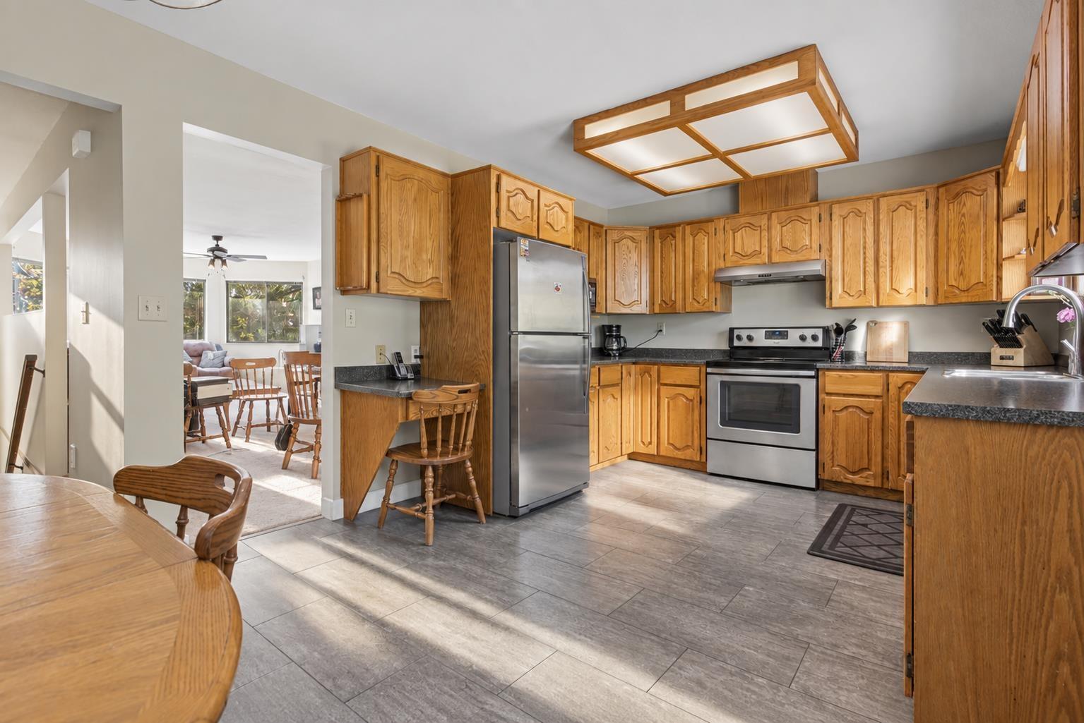 14287 73a Avenue, Surrey, British Columbia  V3W 2R9 - Photo 8 - R3168419