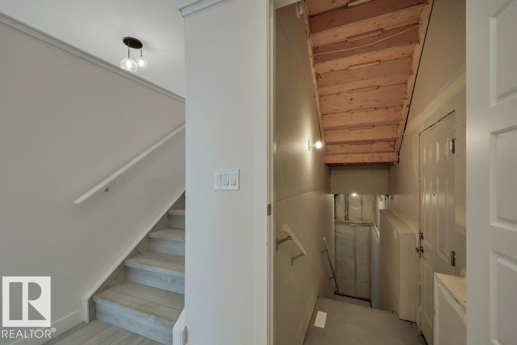 114 STONEHOUSE WY photo 42