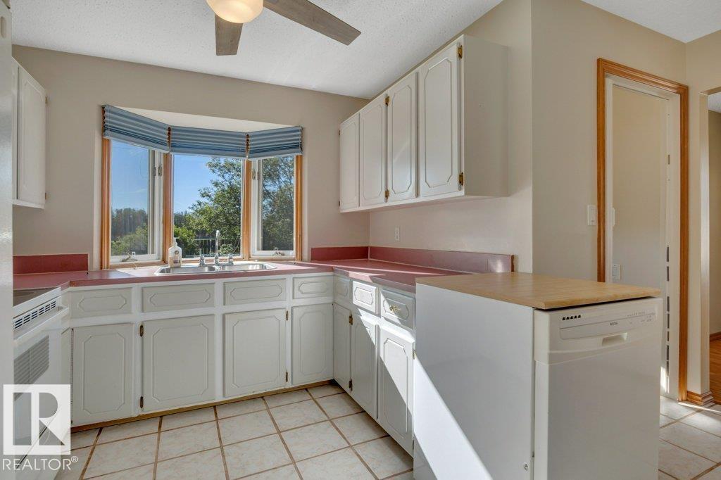 3506 44 ST photo 21