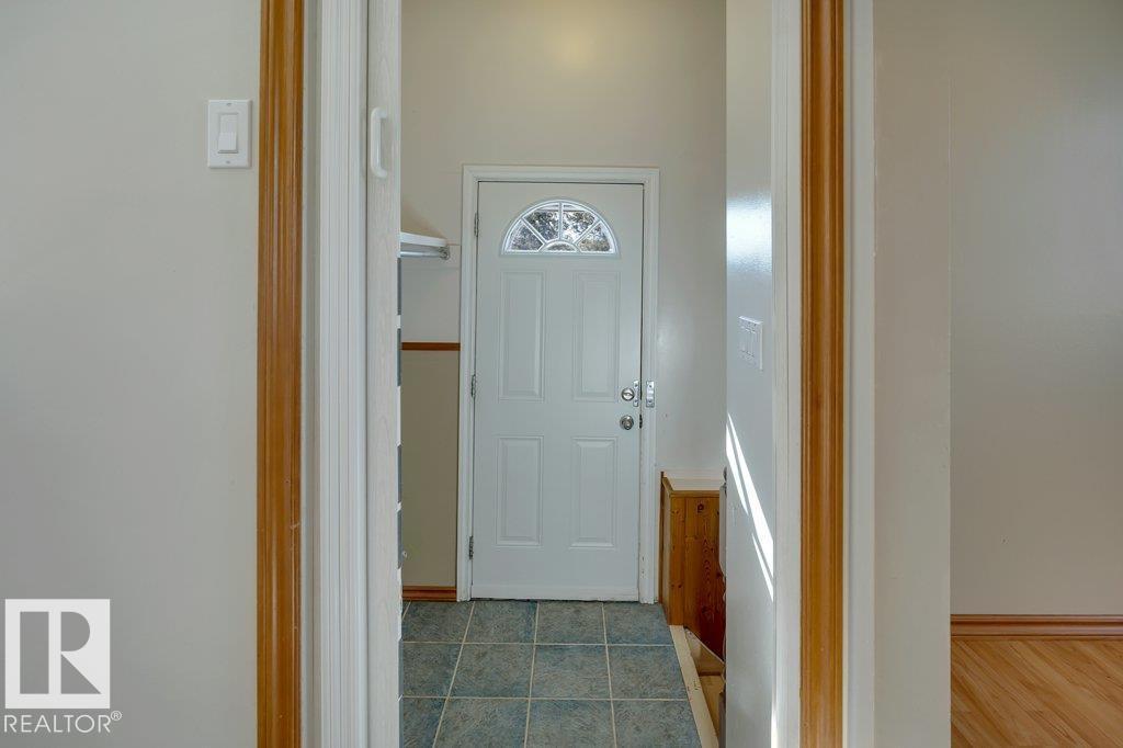 3506 44 ST photo 38