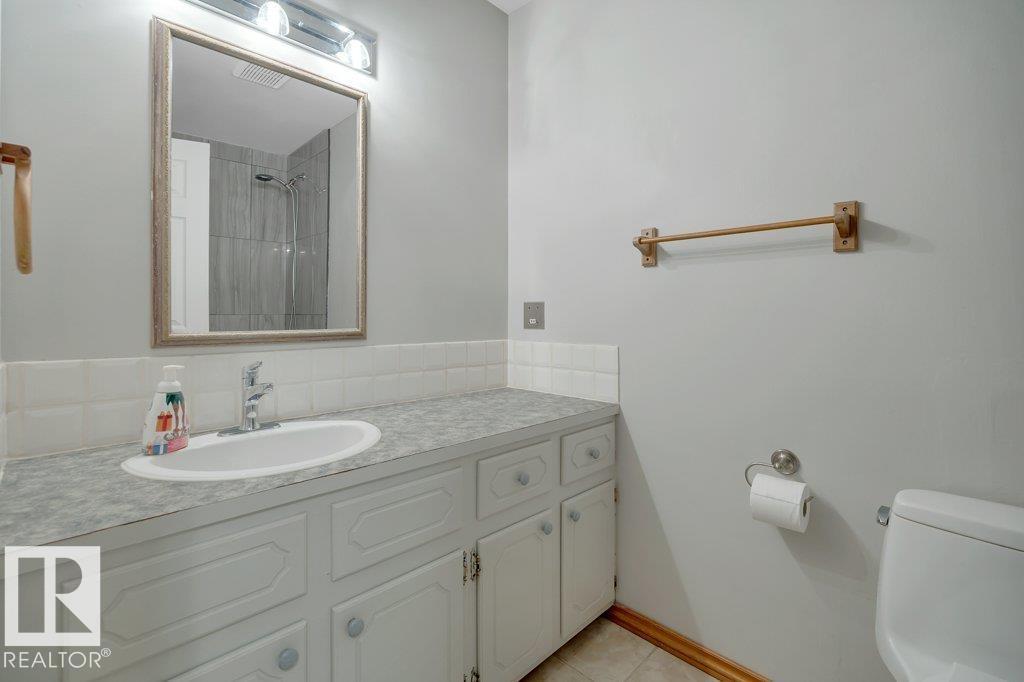 3506 44 ST photo 36