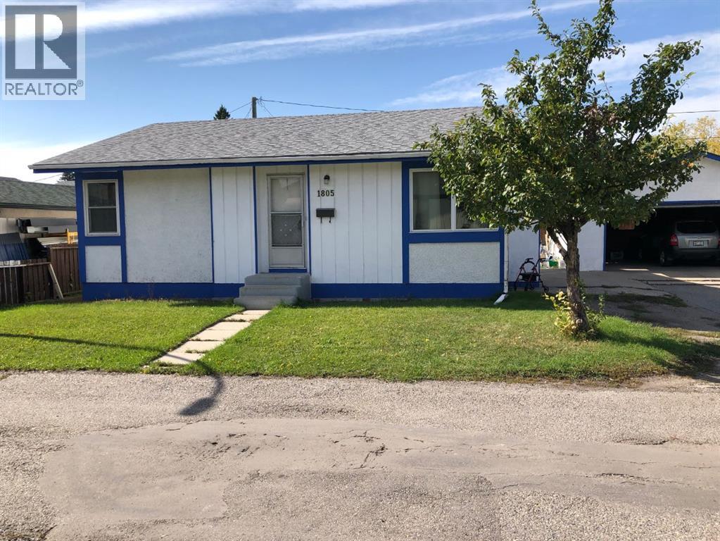 1805 OLYMPIA Drive SE photo 1