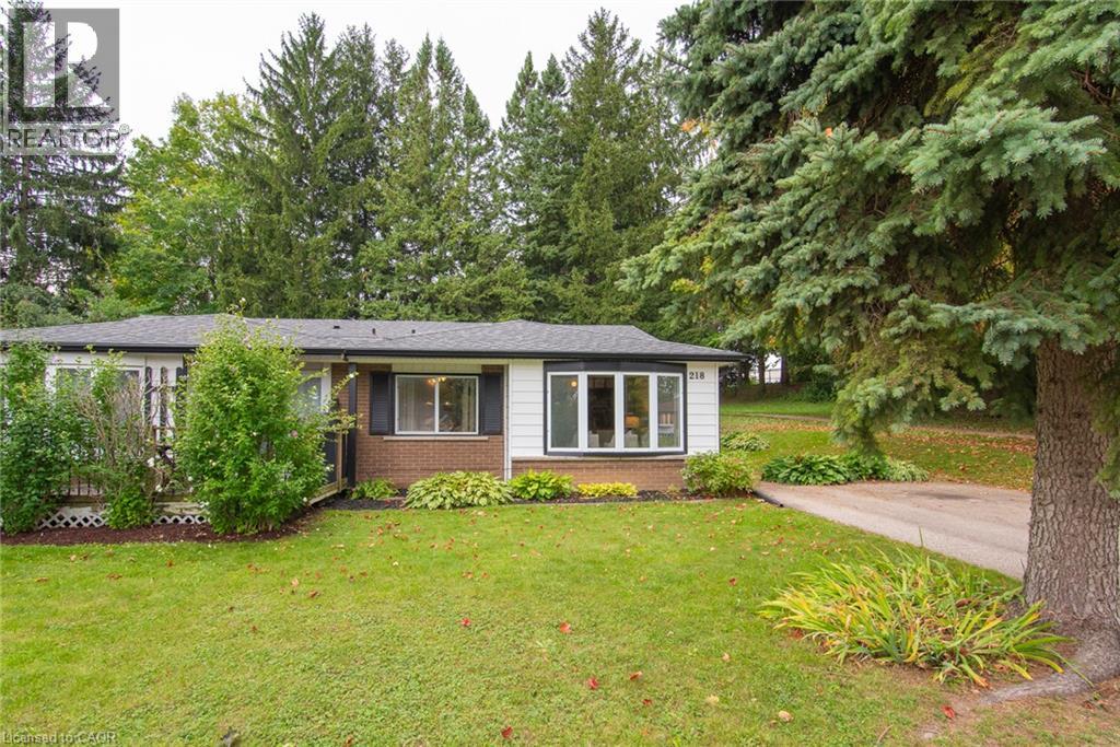 218 Pinedale Drive, Kitchener, Ontario  N2E 1K3 - Photo 3 - 40863844