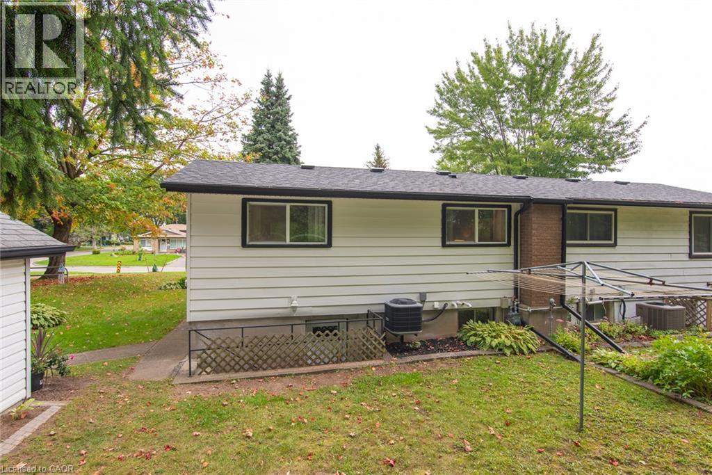 218 Pinedale Drive, Kitchener, Ontario  N2E 1K3 - Photo 11 - 40863844