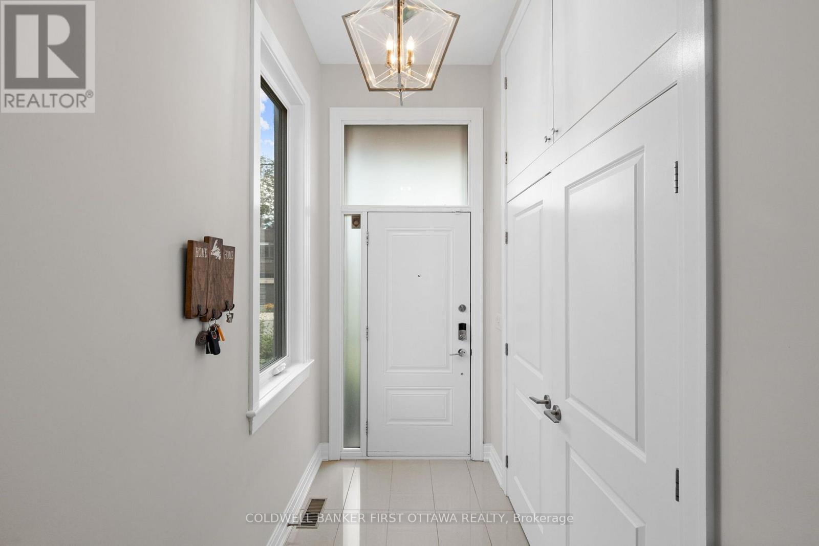 155 Nora Street, Ottawa, Ontario  K1Z 7B2 - Photo 5 - X13820122