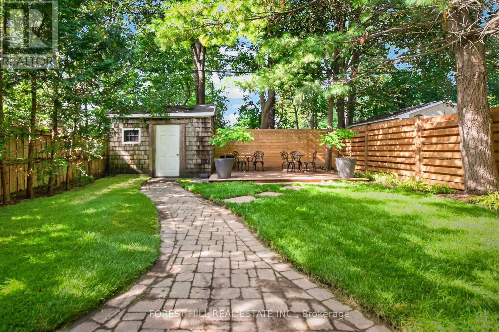 D - 30 Pinewood Avenue, Toronto, Ontario  M6C 2V1 - Photo 23 - C13820206