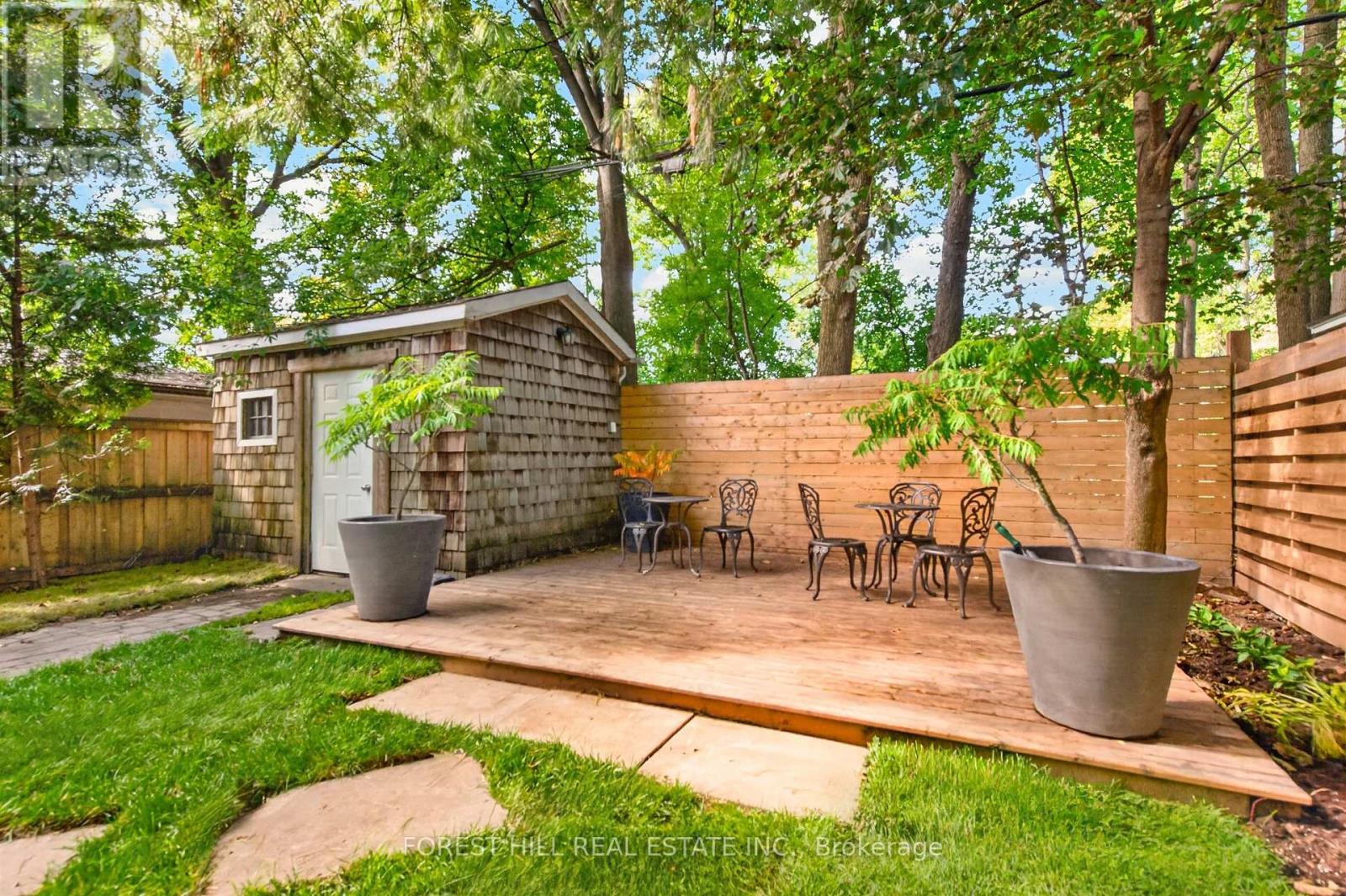 D - 30 Pinewood Avenue, Toronto, Ontario  M6C 2V1 - Photo 24 - C13820206