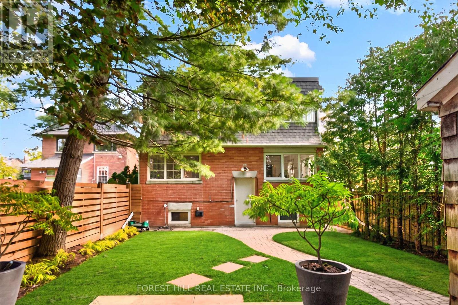D - 30 Pinewood Avenue, Toronto, Ontario  M6C 2V1 - Photo 25 - C13820206