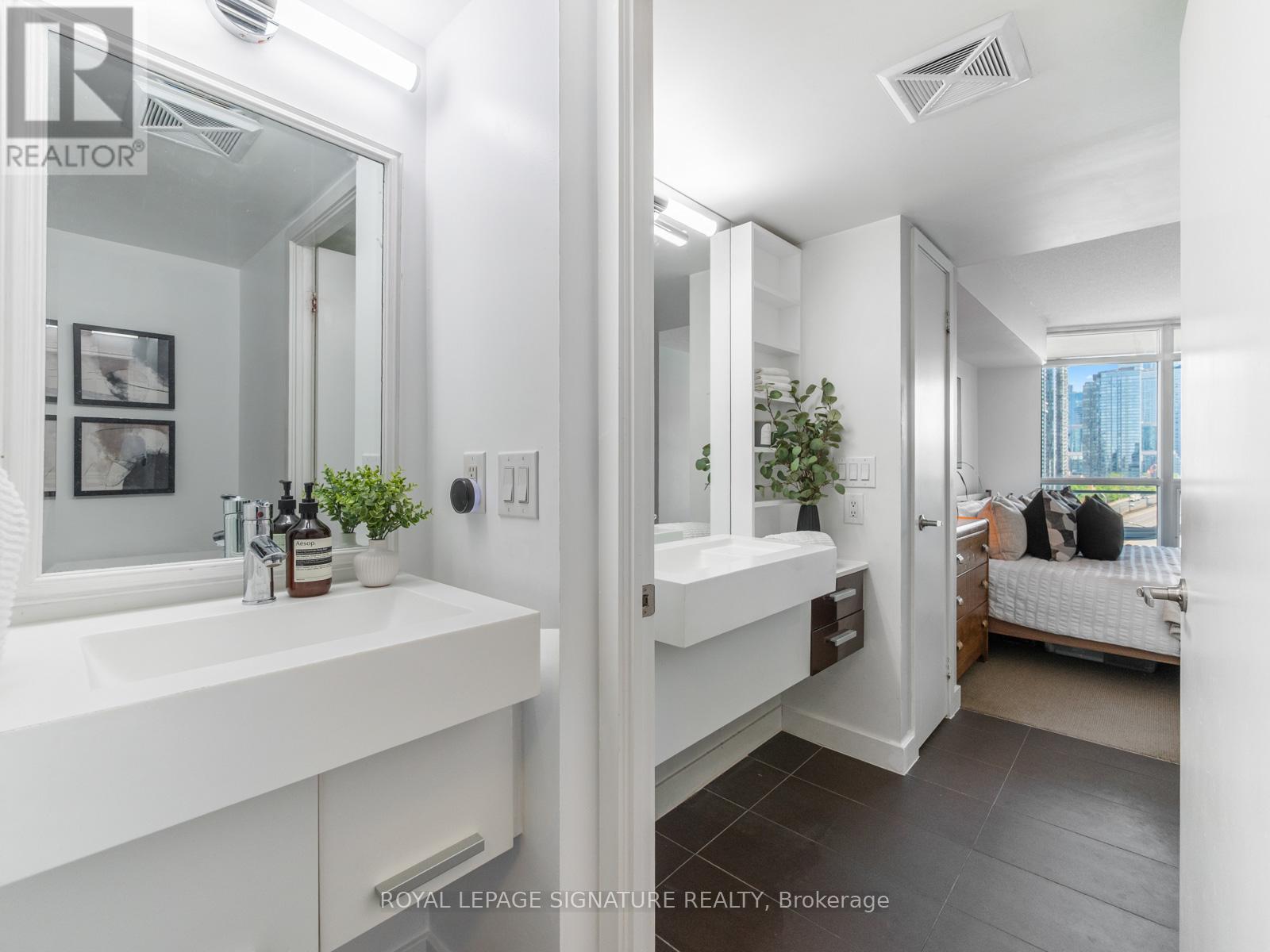 1109 - 38 Dan Leckie Way, Toronto, Ontario M5V 2V6 - Photo 29 - C13820260