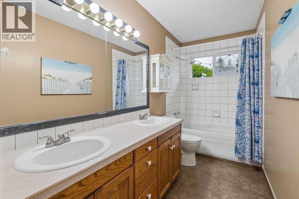 1403 104 Avenue Sw, Calgary, Alberta  T2W 0A7 - Photo 13 - A2347367