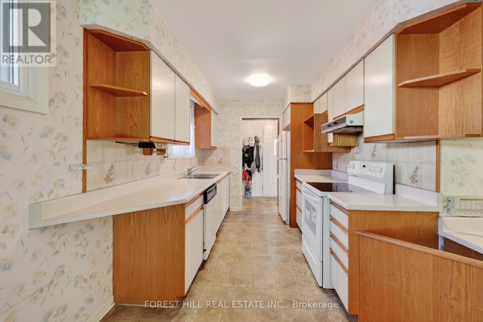 4 Glenstroke Drive, Toronto, Ontario M1S 2Z9 - Photo 7 - E13820118