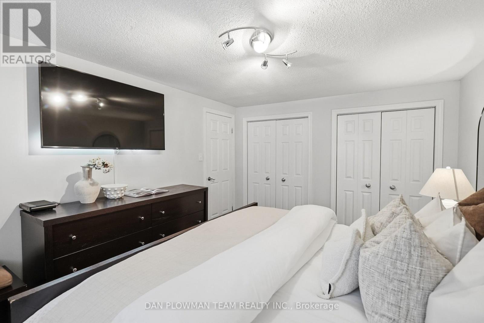 77 Hialeah Crescent, Whitby, Ontario  L1N 6P9 - Photo 17 - E13820182