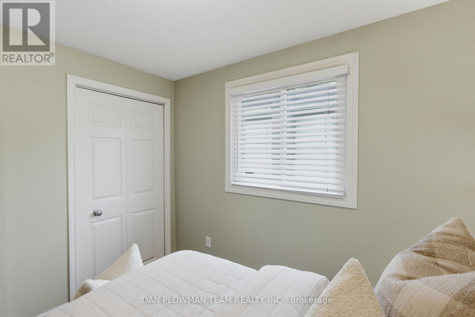 77 Hialeah Crescent, Whitby, Ontario  L1N 6P9 - Photo 23 - E13820182