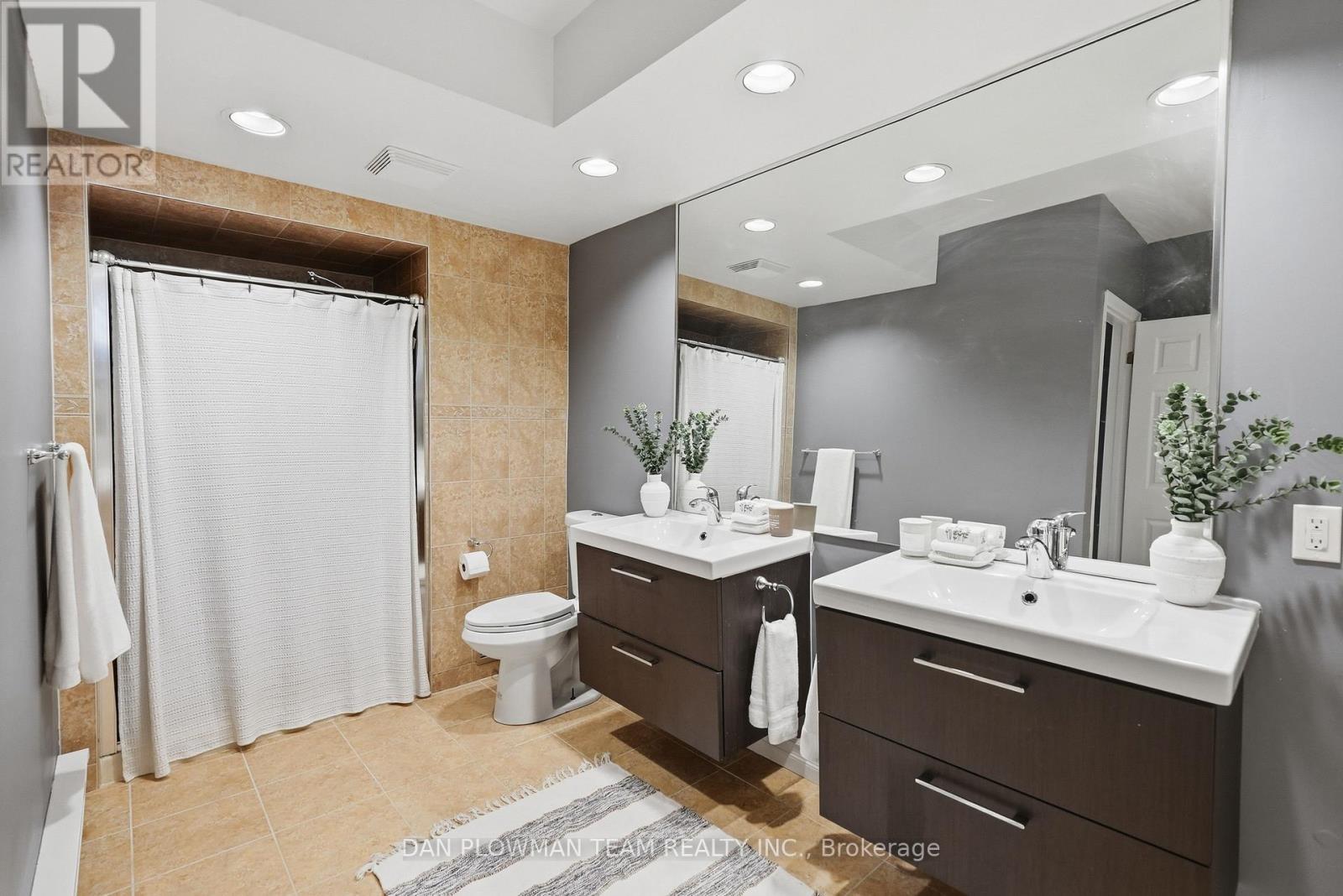 77 Hialeah Crescent, Whitby, Ontario  L1N 6P9 - Photo 27 - E13820182