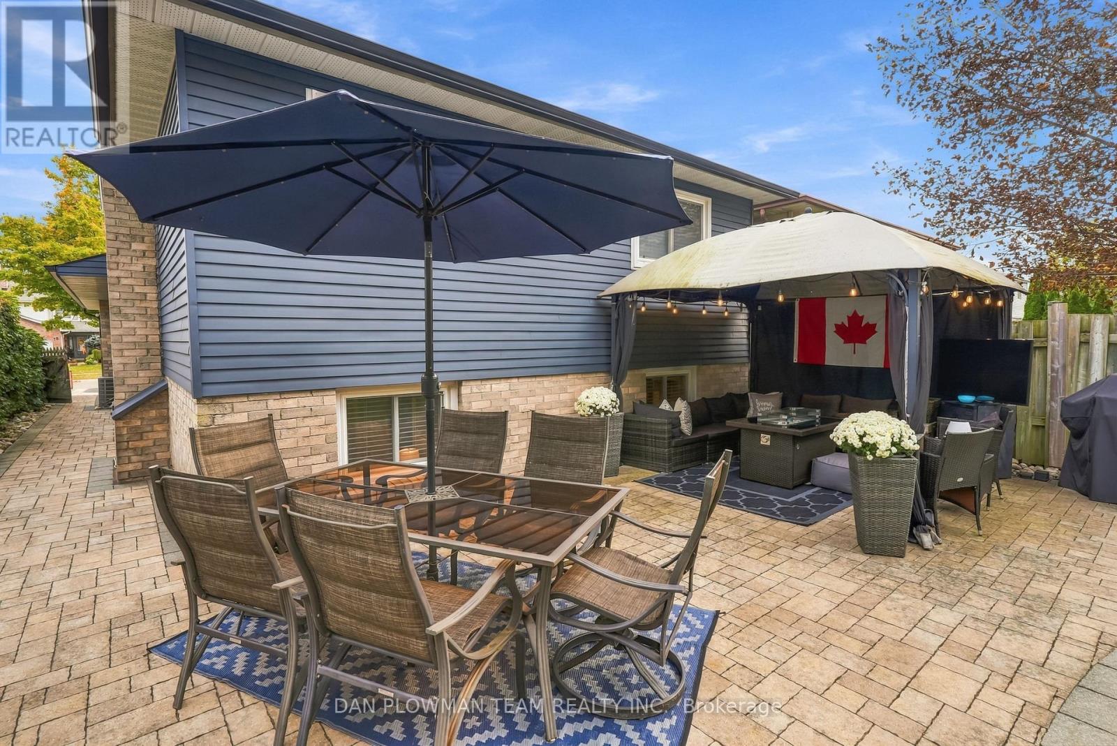 77 Hialeah Crescent, Whitby, Ontario  L1N 6P9 - Photo 38 - E13820182