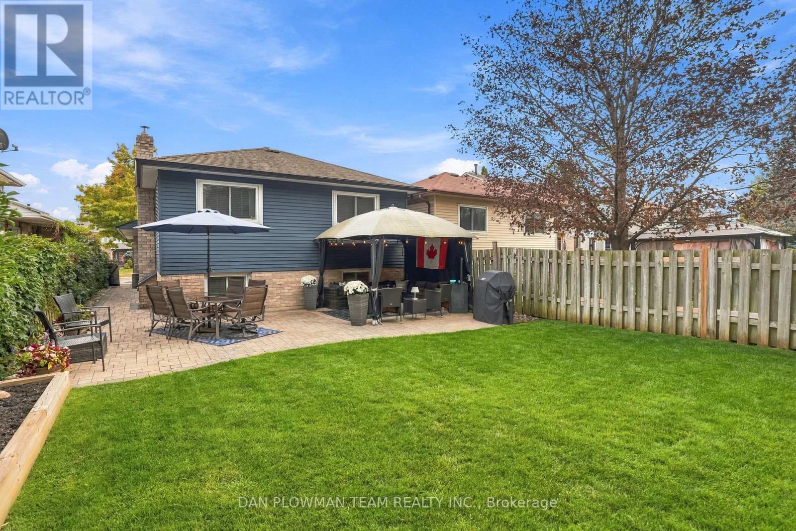 77 Hialeah Crescent, Whitby, Ontario  L1N 6P9 - Photo 39 - E13820182