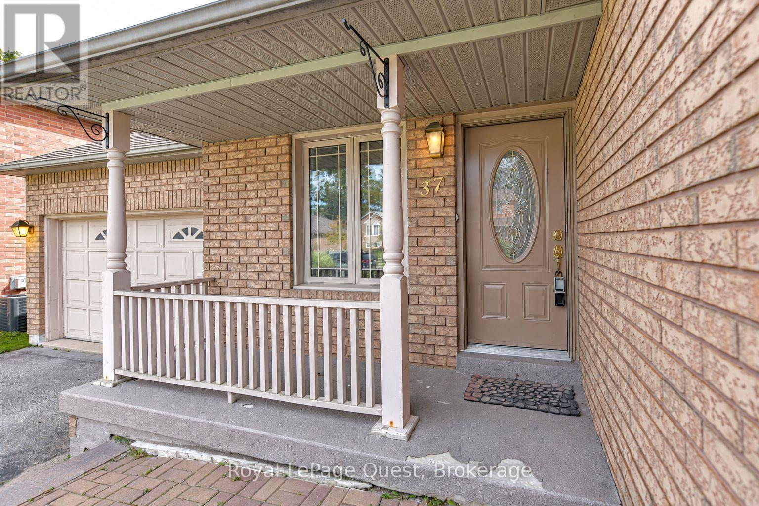 37 Ashton Street, Orillia, Ontario  L3V 7V5 - Photo 3 - S13820152