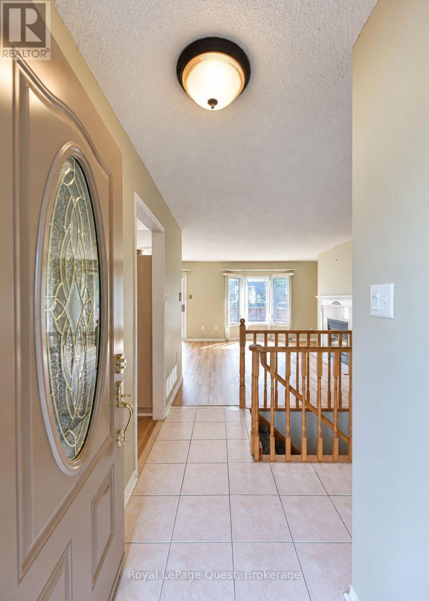 37 Ashton Street, Orillia, Ontario  L3V 7V5 - Photo 4 - S13820152