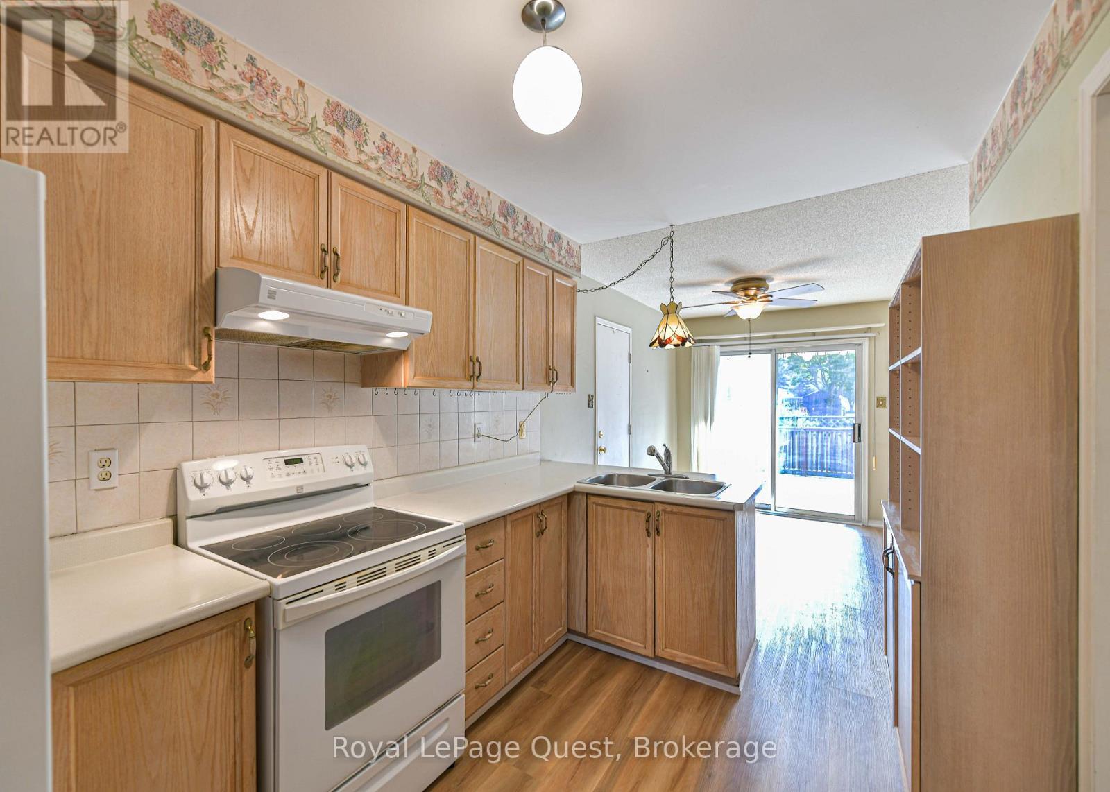 37 Ashton Street, Orillia, Ontario  L3V 7V5 - Photo 9 - S13820152