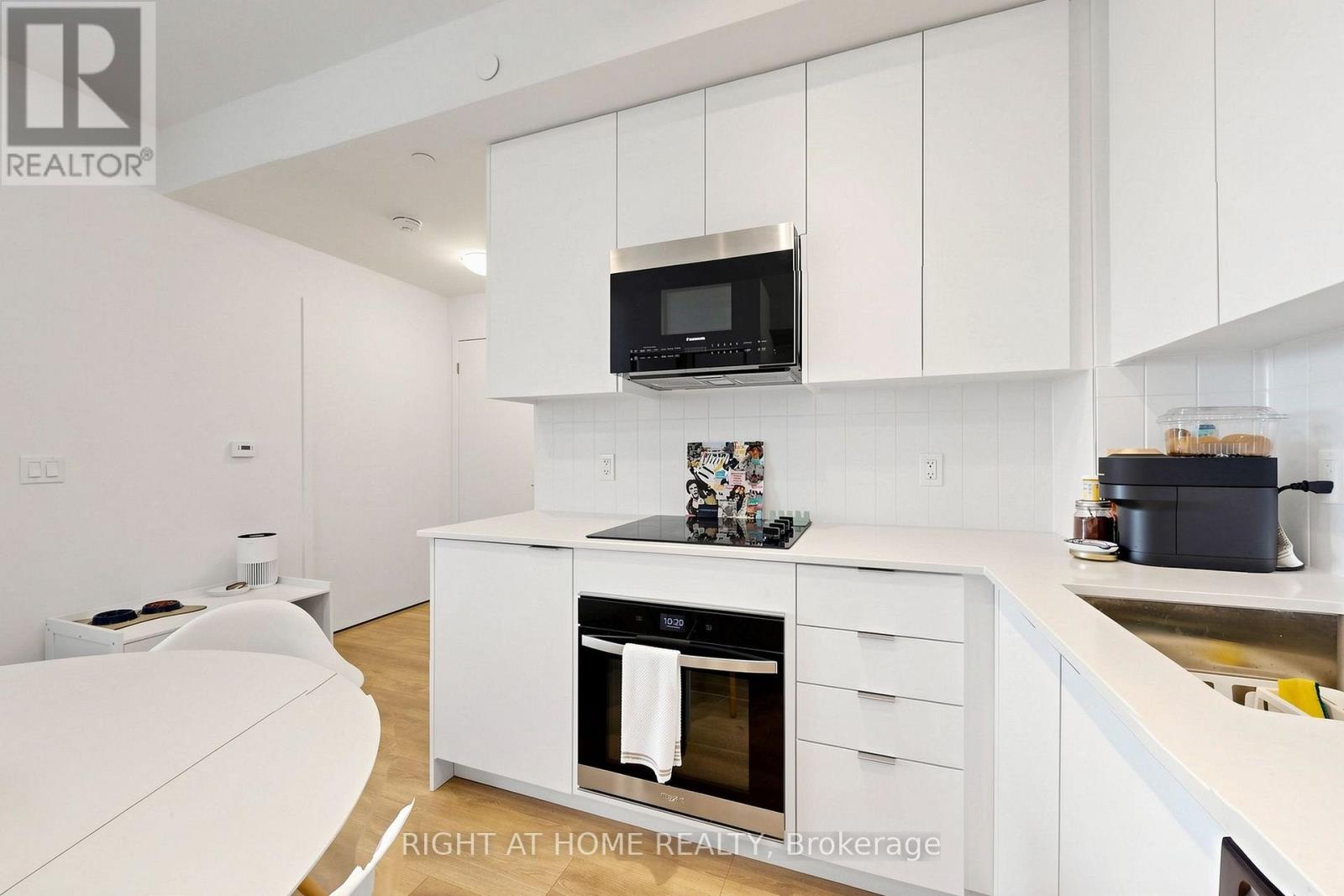 909 - 474 Caldari Road, Vaughan, Ontario L4K 0R5 - Photo 14 - N13820138