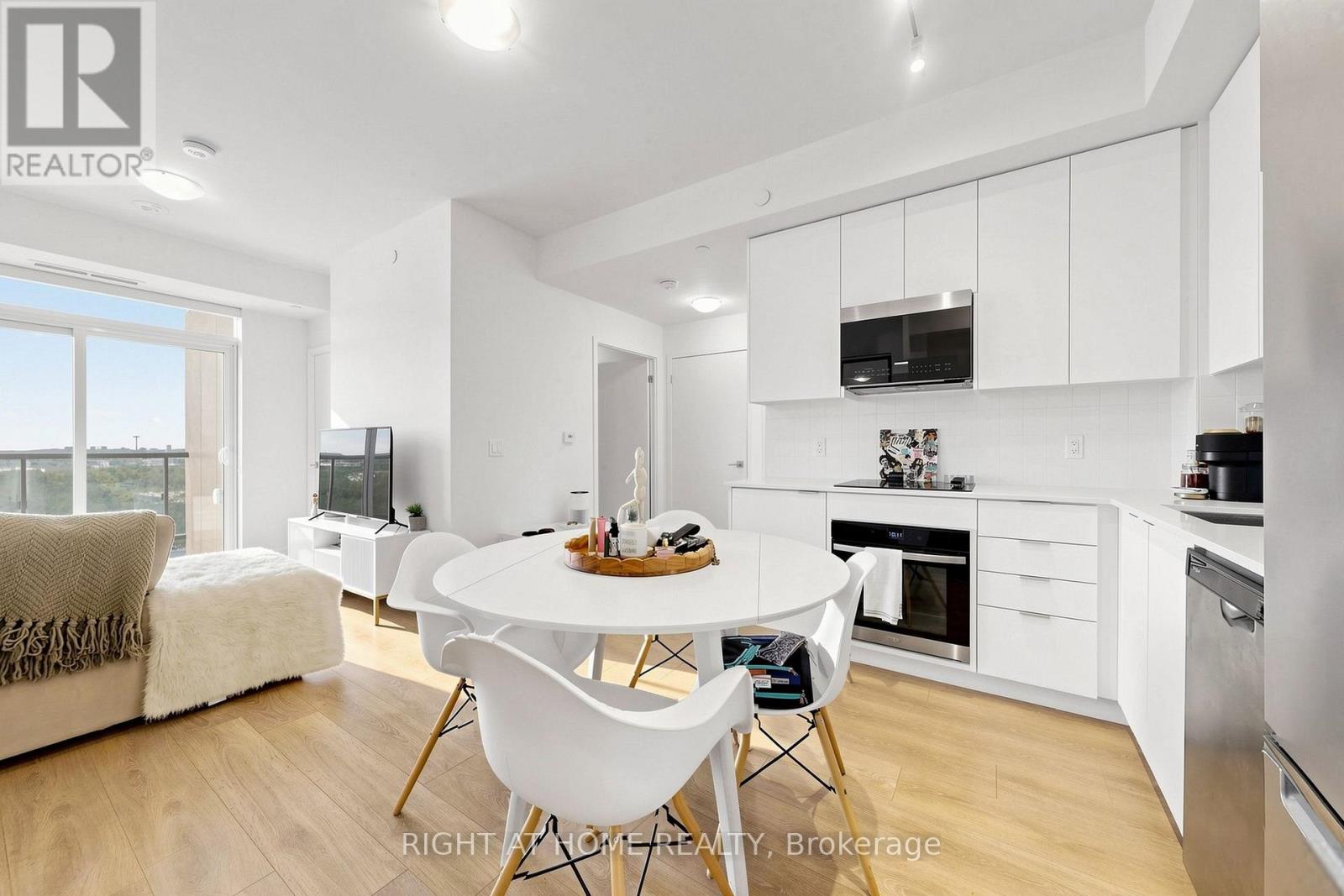 909 - 474 Caldari Road, Vaughan, Ontario L4K 0R5 - Photo 17 - N13820138
