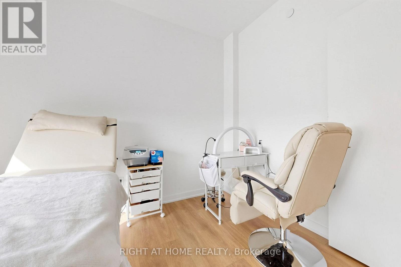 909 - 474 Caldari Road, Vaughan, Ontario L4K 0R5 - Photo 29 - N13820138