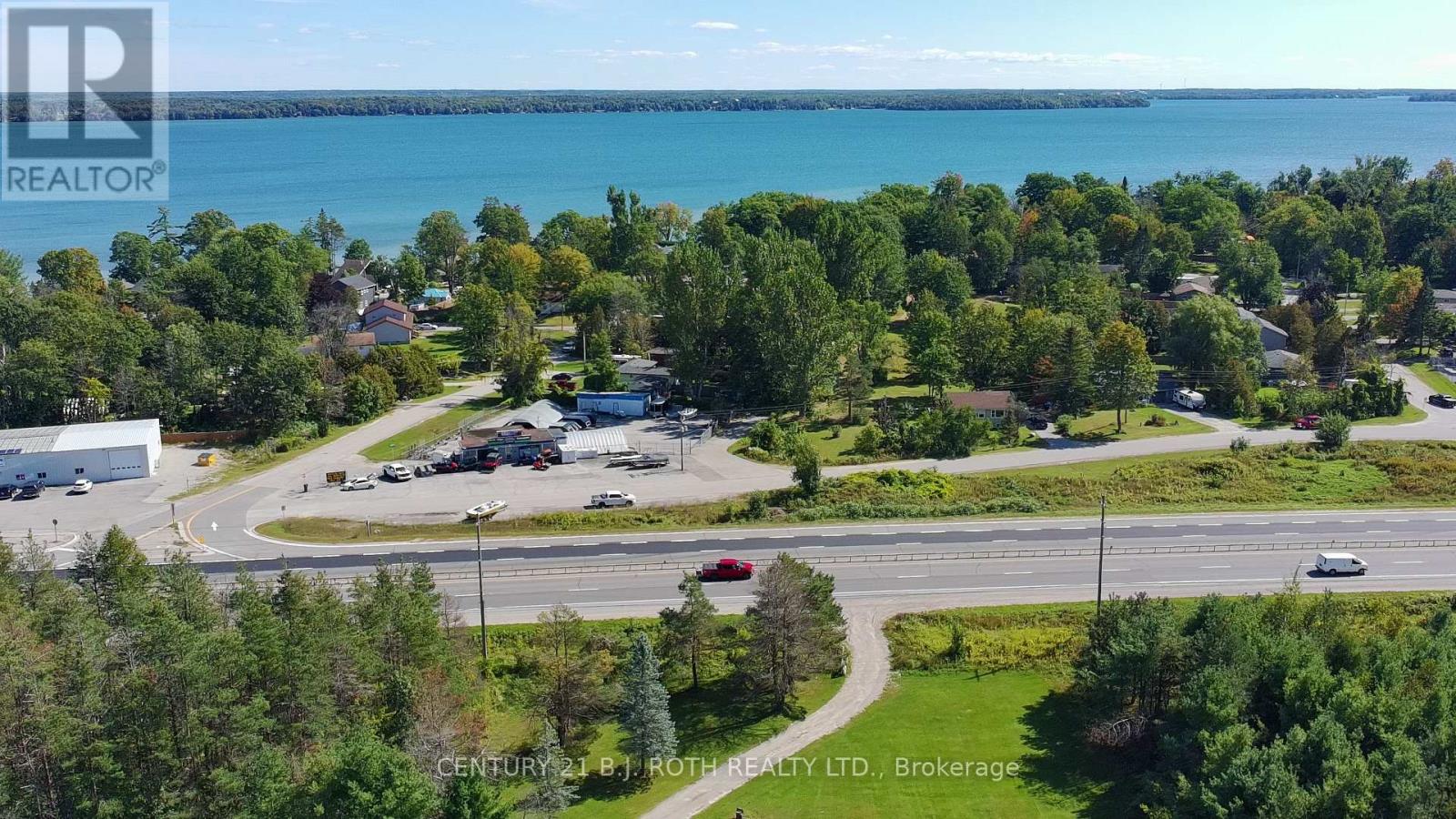 3363 Buena Vista Drive, Severn (West Shore), Ontario  L3V 0V9 - Photo 12 - S13820164