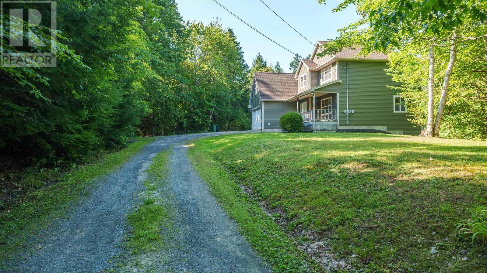 25 Hartland Drive photo 5