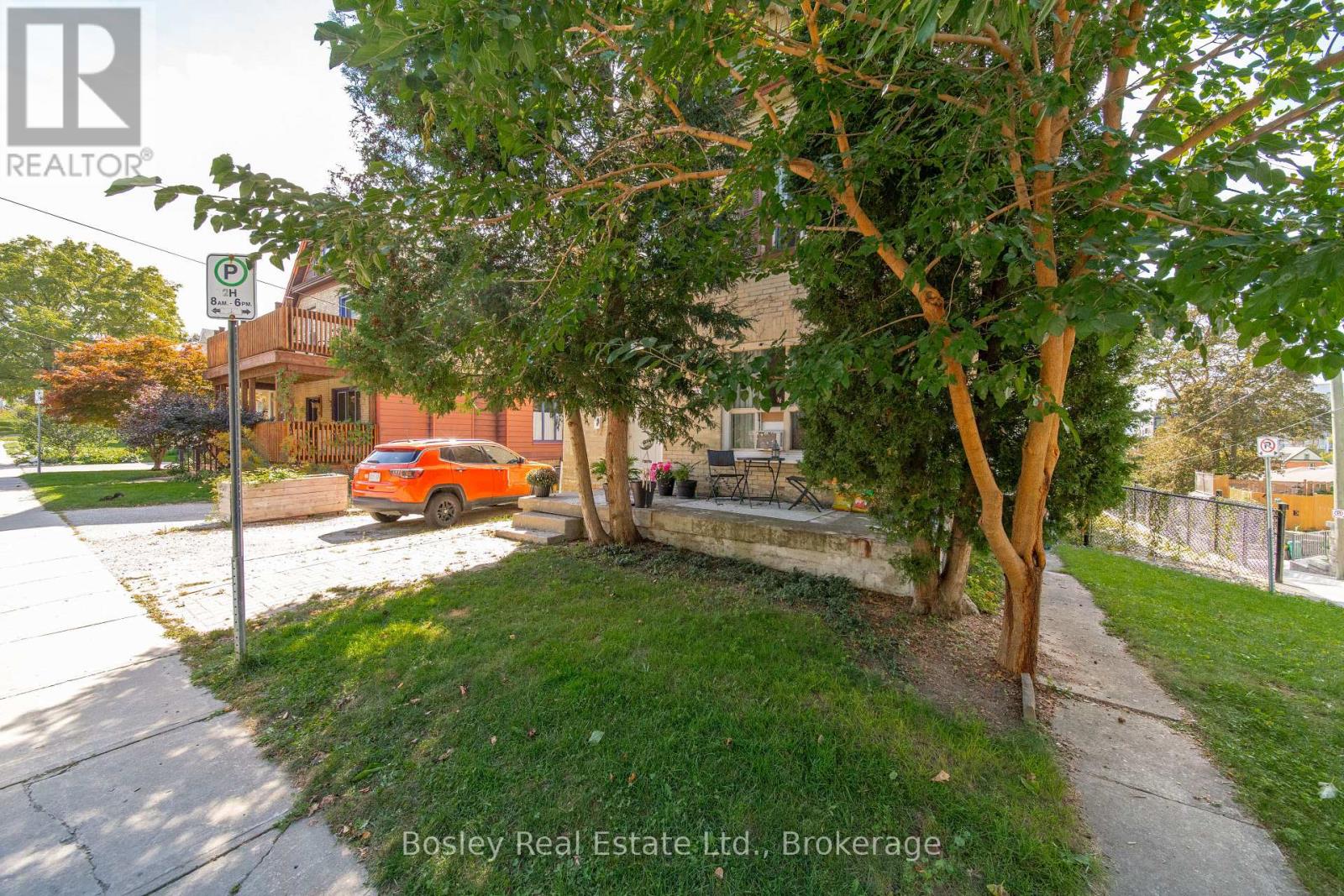 Unit 1 - 63 St George Street, Kitchener, Ontario  N2G 2T1 - Photo 3 - X13820254