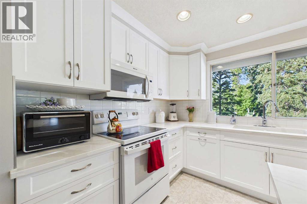 10716 Mapleshire Crescent SE photo 10