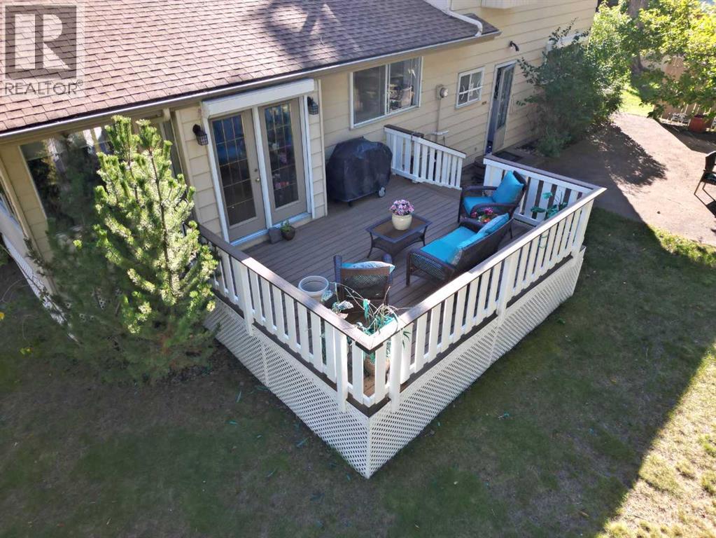 10716 Mapleshire Crescent SE photo 38