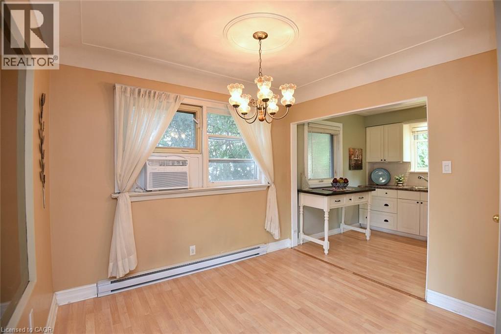 24 Delsey Street, Dundas, Ontario  L9H 1S1 - Photo 14 - 40864083
