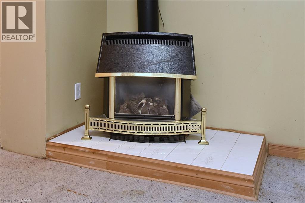 24 Delsey Street, Dundas, Ontario  L9H 1S1 - Photo 32 - 40864083
