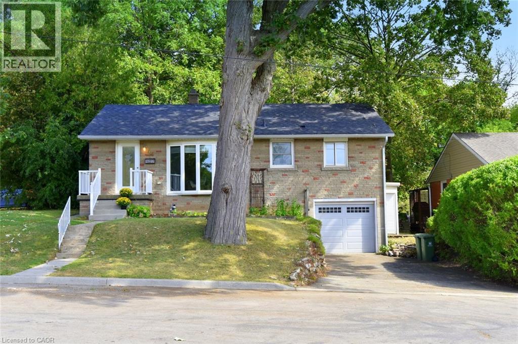 24 Delsey Street, Dundas, Ontario  L9H 1S1 - Photo 1 - 40864083