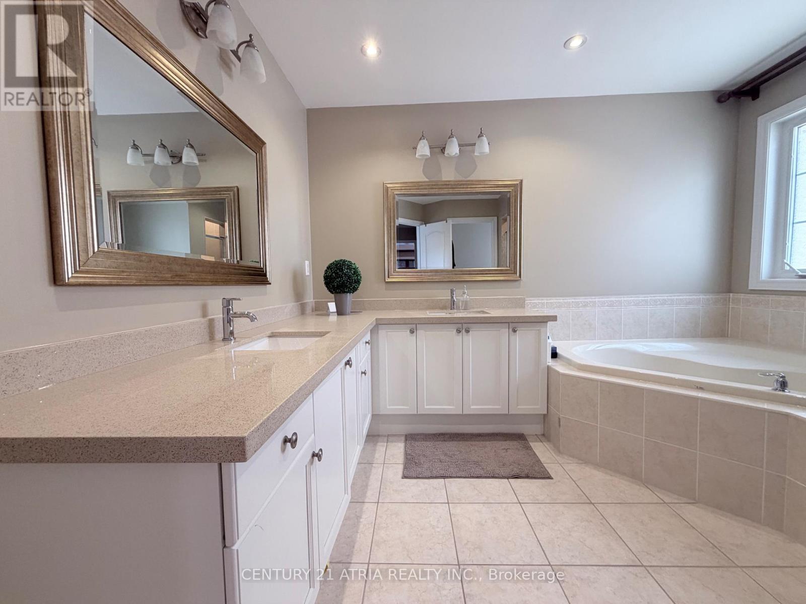 6 Crescent Park Lane, Markham, Ontario  L6C 0A6 - Photo 30 - N13797794