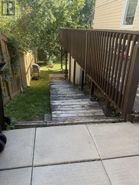 Lower - 95 Browning Trail, Barrie, Ontario L4N 6J4 - Photo 2 - S13663418