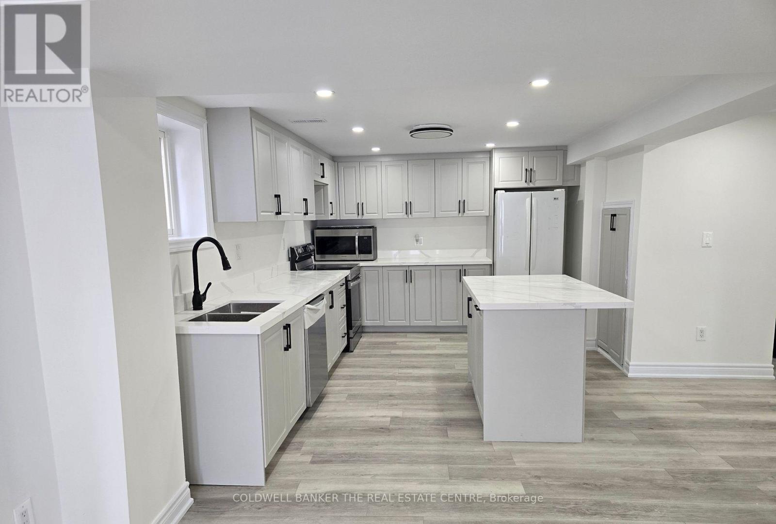 Lower - 95 Browning Trail, Barrie, Ontario L4N 6J4 - Photo 5 - S13663418