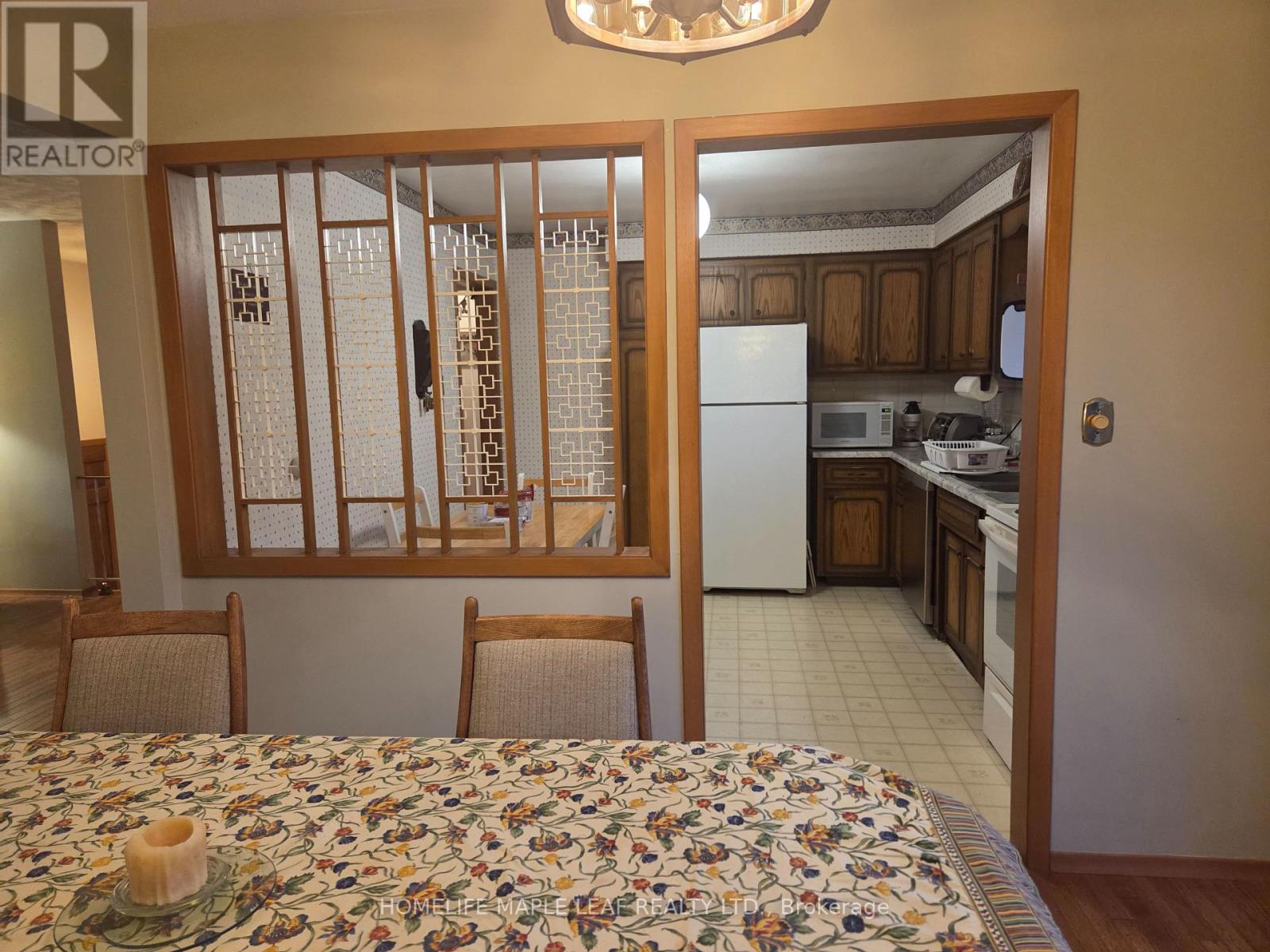 410 Lakeview Drive, Waterloo, Ontario  N2L 4Z6 - Photo 4 - X13813956