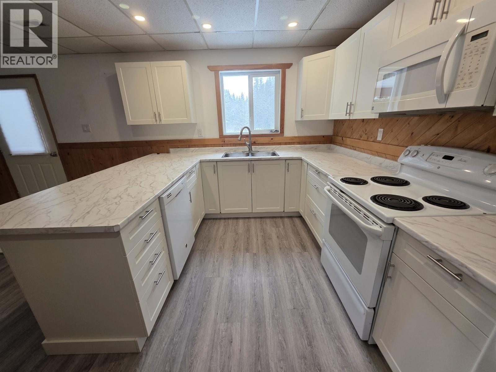 2421 Kroyer Street, Terrace, British Columbia  V8G 0G2 - Photo 20 - R3168581