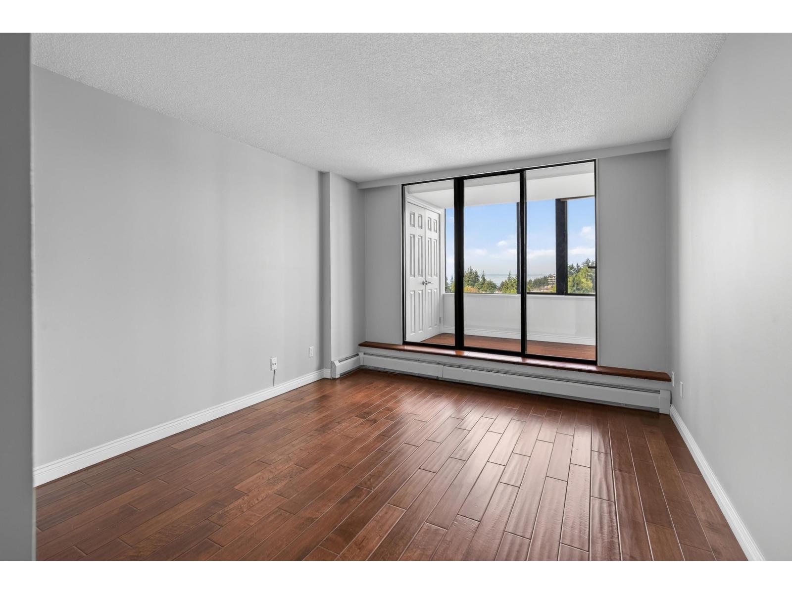 603 1442 FOSTER STREET photo 22