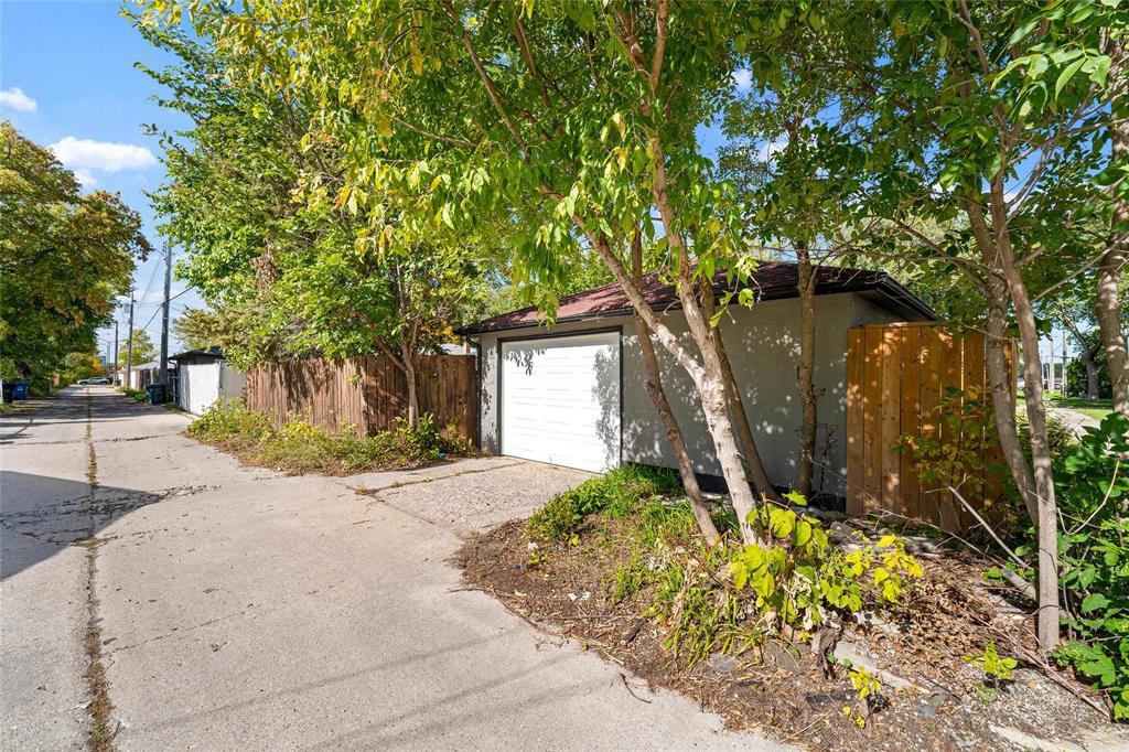 22 Pearce Avenue, Winnipeg, Manitoba  R2V 2K4 - Photo 41 - 202623955