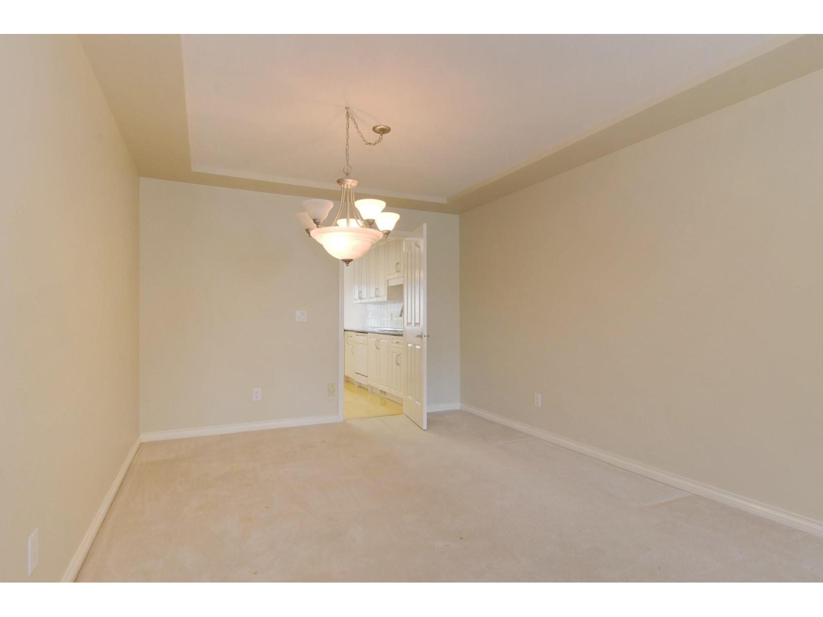 2 3115 Trafalgar Street, Abbotsford, British Columbia  V2S 8C5 - Photo 6 - R3168001