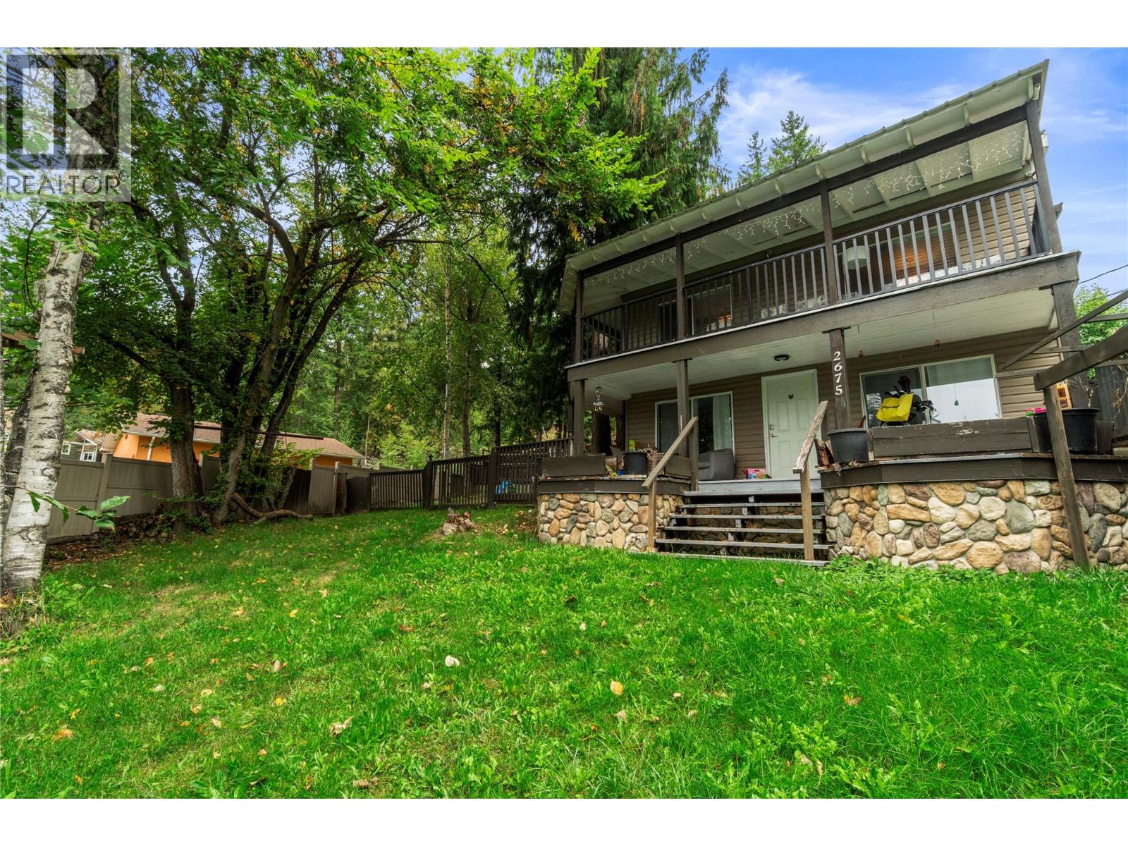 2675 Fraser Road, Anglemont, British Columbia