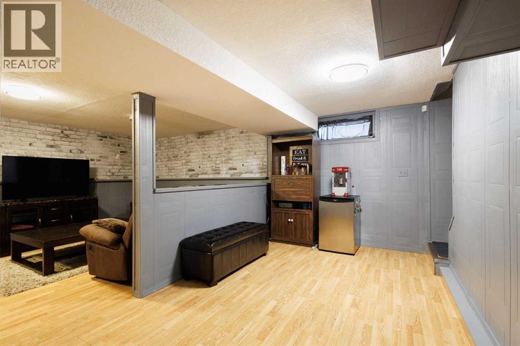 100 Marbrooke Circle NE, Calgary, Alberta  T2A 2W6 - Photo 24 - A2343957