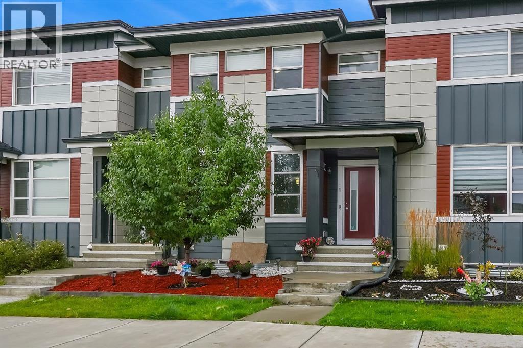 16 Skyview Circle Ne, Calgary, Alberta  T3N 0V3 - Photo 1 - A2346416