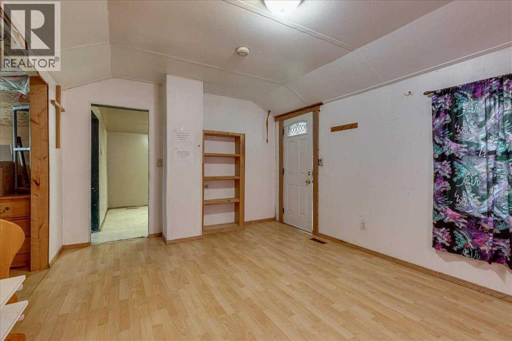 2214 19 Avenue, Bowden, Alberta  T0M 0K0 - Photo 7 - A2346570