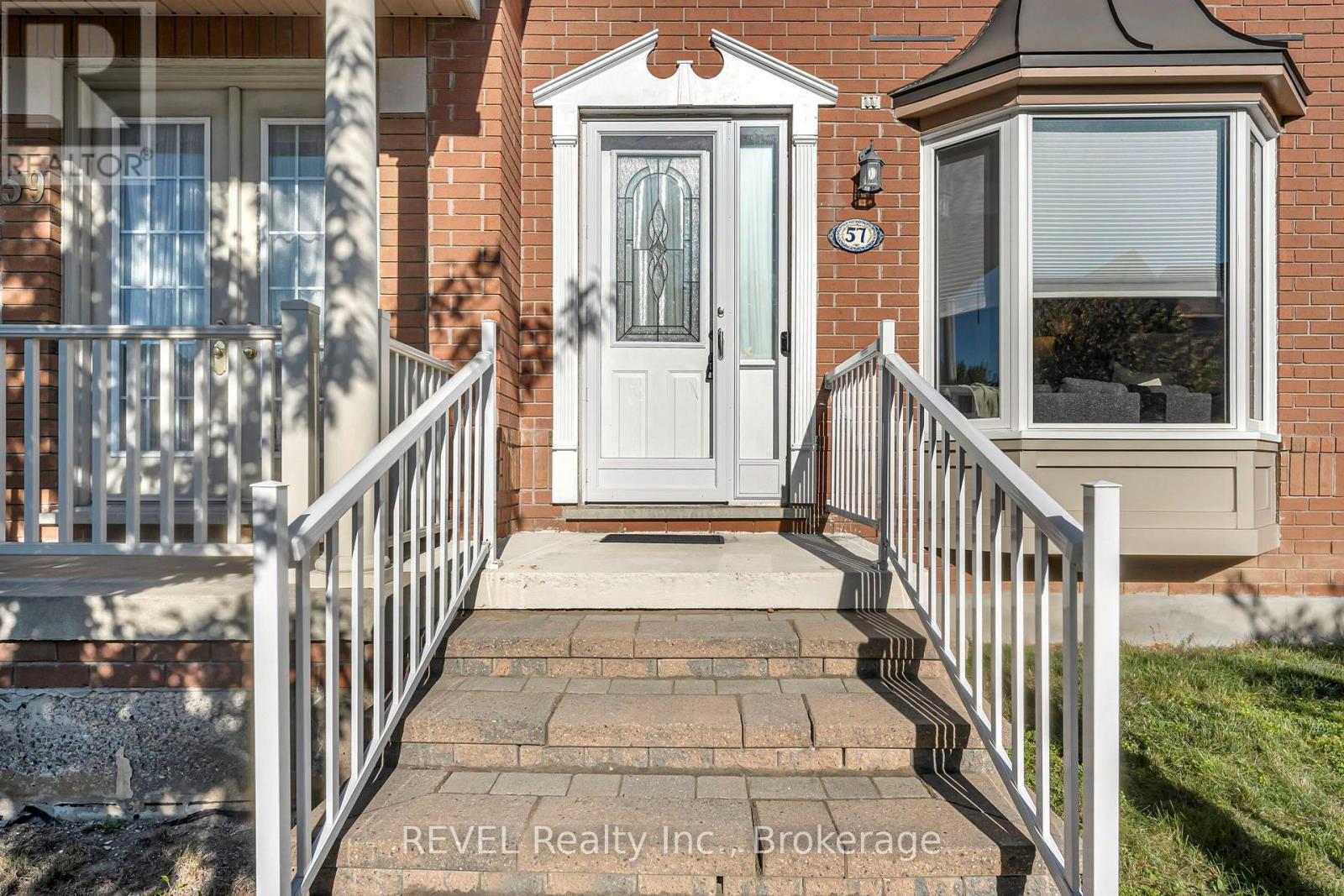 57 Gowland Road, Markham, Ontario  L6B 1B8 - Photo 2 - N13820296